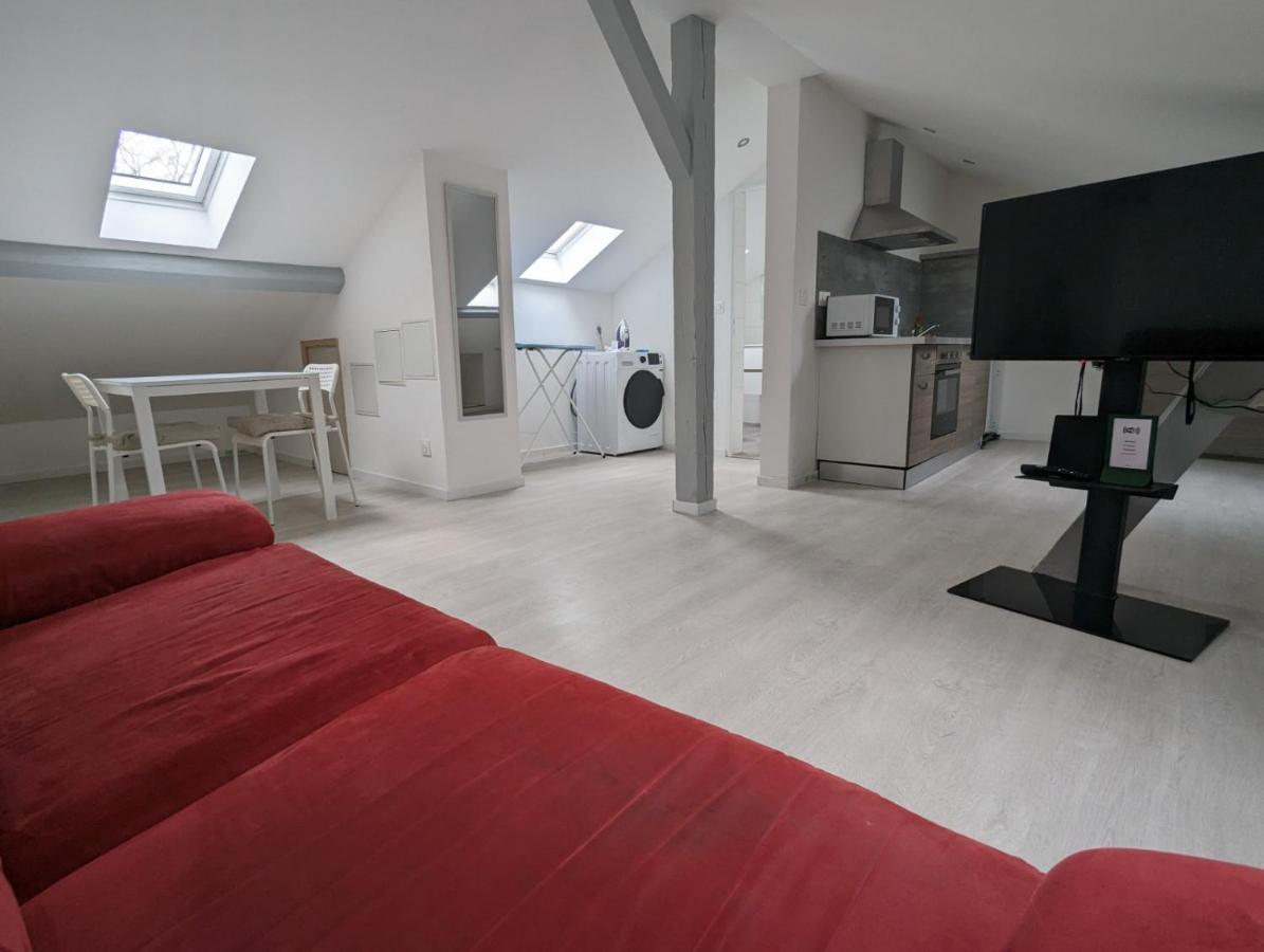 Le Thannois - Appartement 2 Chambres, Salon, Cuisine Equipee, Parking Et Wifi Gratuit Мюлуз Екстериор снимка