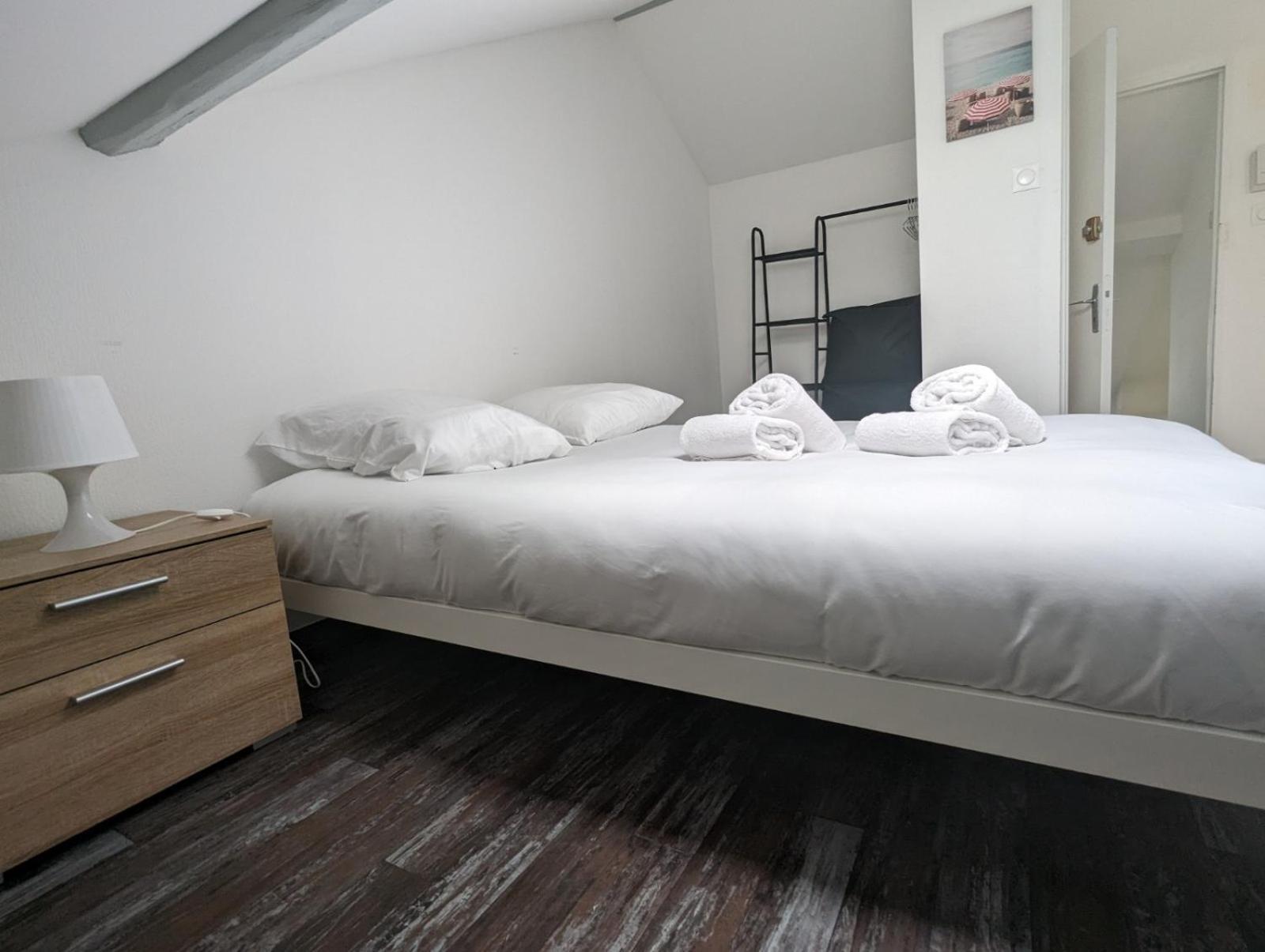 Le Thannois - Appartement 2 Chambres, Salon, Cuisine Equipee, Parking Et Wifi Gratuit Мюлуз Екстериор снимка